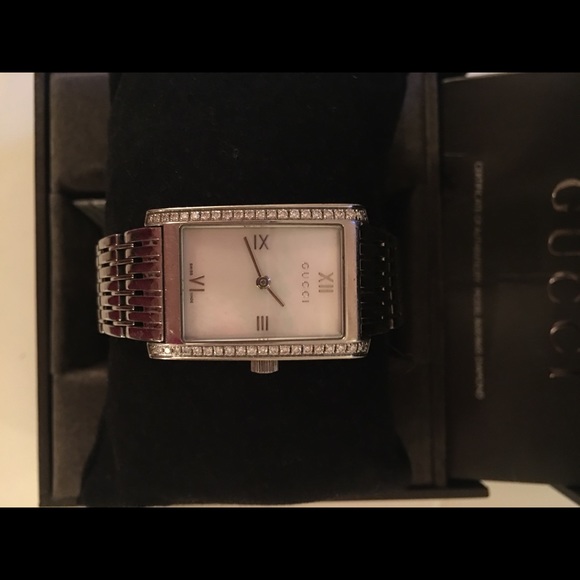 Gucci Watch ( diamonds and mother of pearl) main image 7